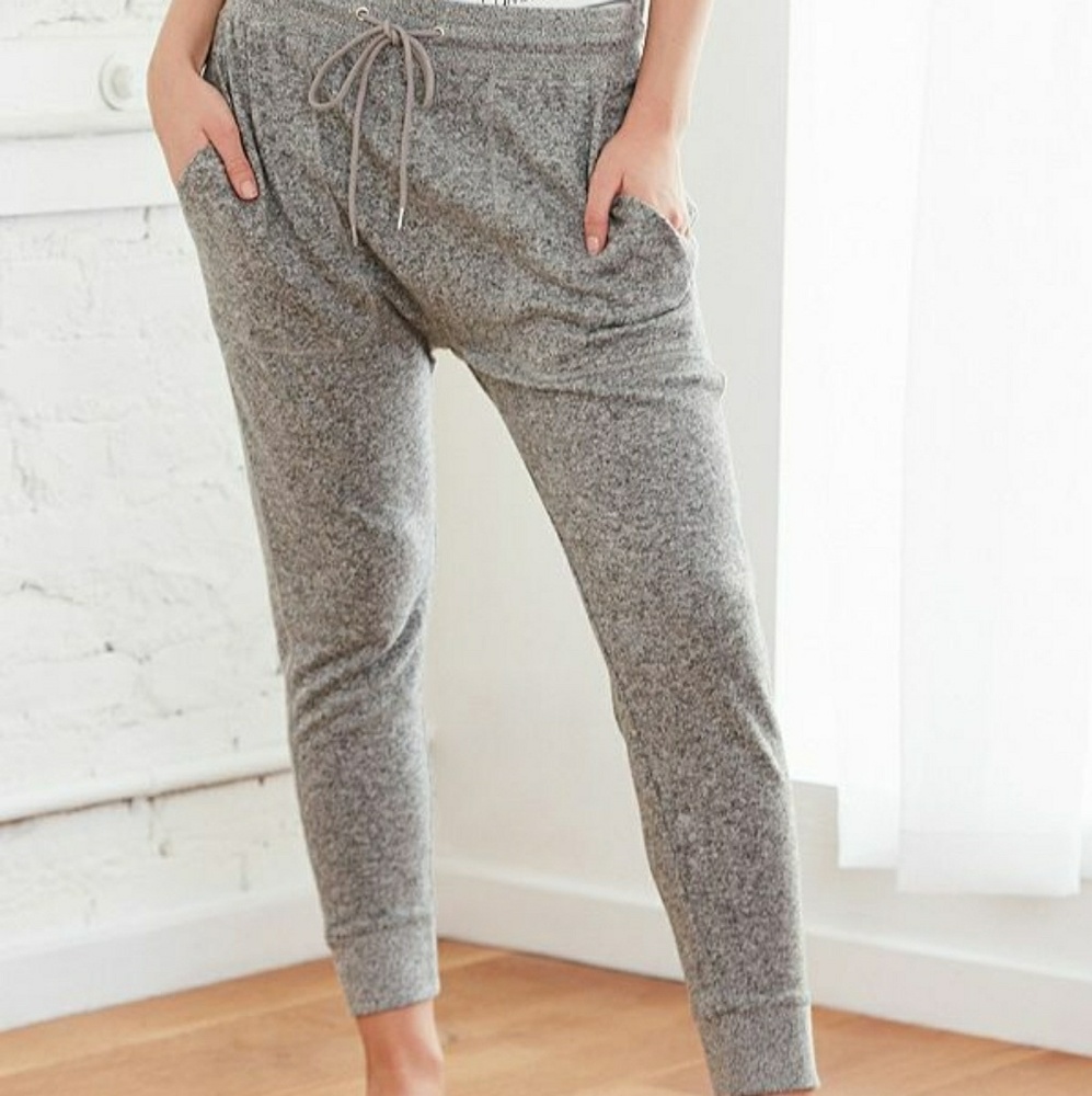 Urab Outfitters Don't Wait Cozy Fleece Jogger Pant - Picture 4 of 8
